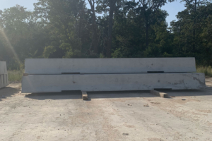 F-Shape Barrier