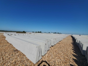 Single Slope Concrete Barrier
