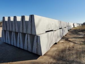 Single Slope Concrete Barrier